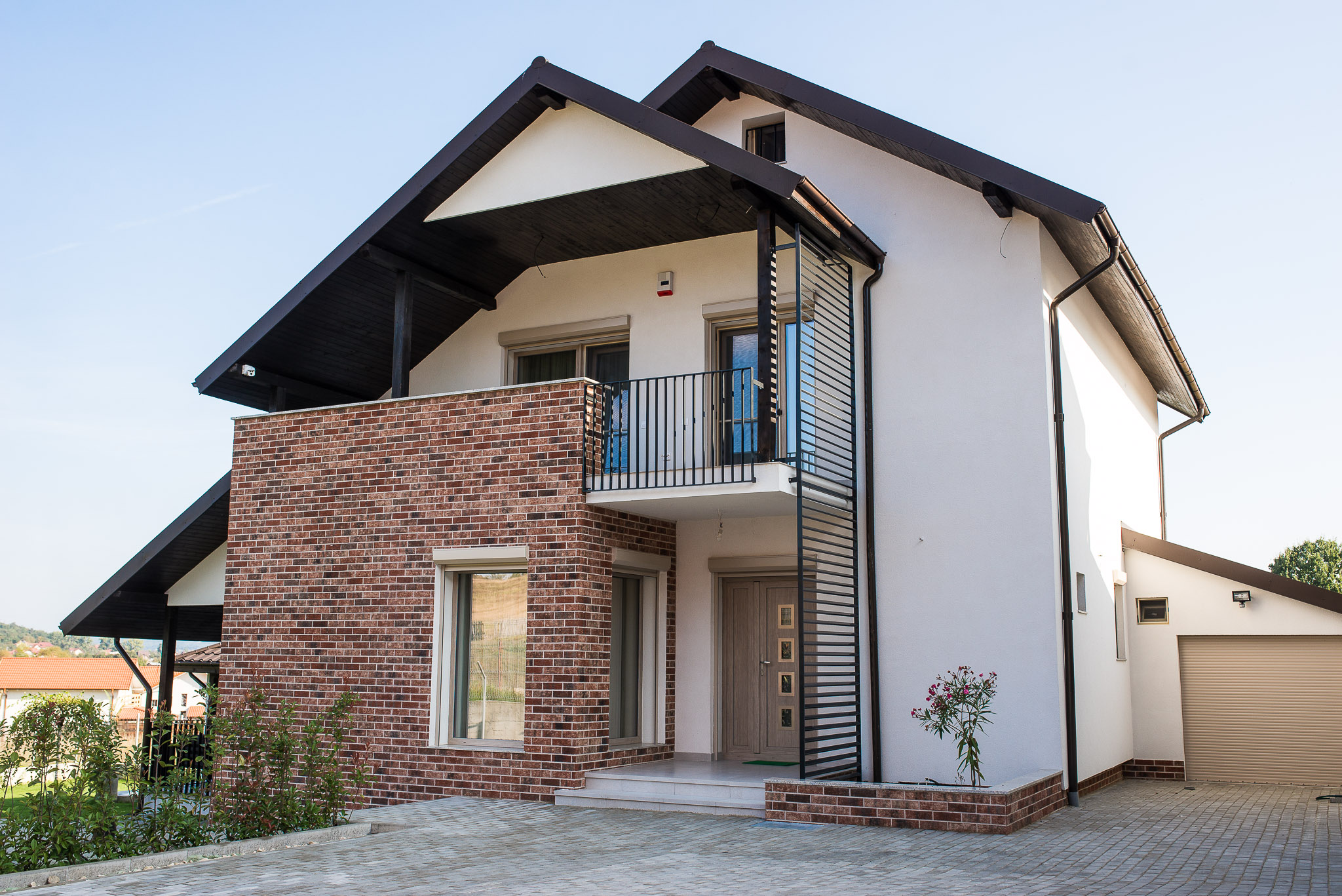 Eleganță Durabilă: Creează-ți Casa de Vis cu KlinkerMart